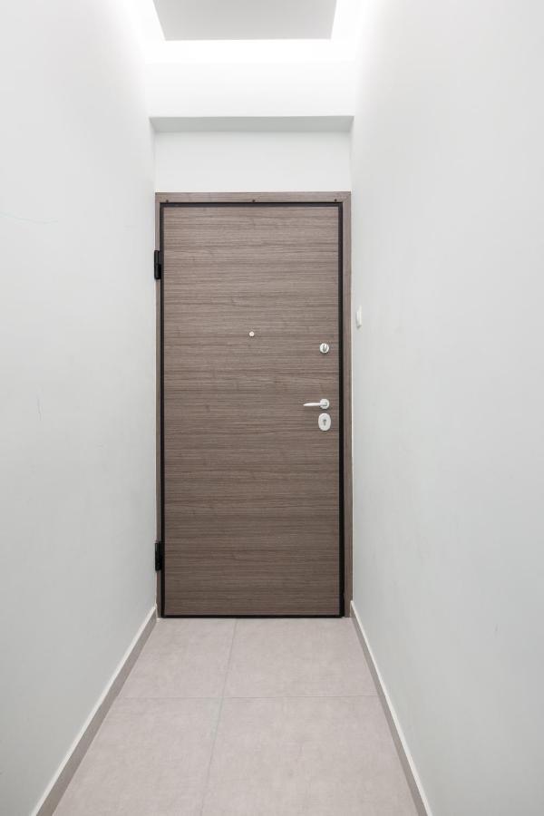 Newly Renovated Cozy Studio Downtown Атина Екстериор снимка