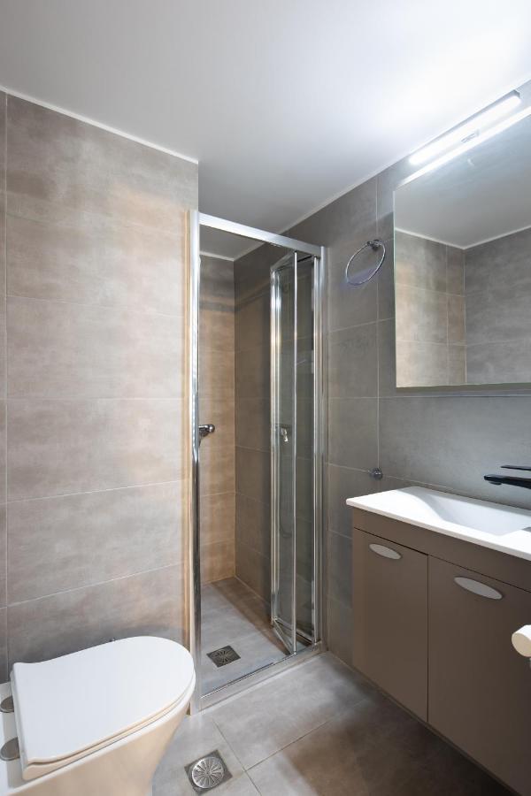 Newly Renovated Cozy Studio Downtown Атина Екстериор снимка